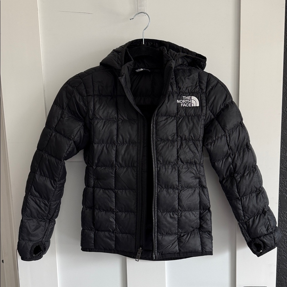 The North Face Girls Quilted Black Puffer Lightweight Jacket Size Small